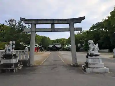 豊浜八幡神社の{uncategorized: "未分類", other: "その他", undefined: "問題あり", building: "その他建物", grave: "お墓", sacred_gate: "鳥居", guardian: "狛犬", statue: "像", buddha: "仏像", history: "歴史", nature: "自然", garden: "庭園", animal: "動物", pagoda: "塔", temizu: "手水舎", mountain_gate: "山門・神門", sanctuary: "本殿・本堂", subordinate: "末社・摂社", art: "芸術", scenery: "景色", jizo: "地蔵", ema: "絵馬", goshuin: "御朱印", omikuji: "おみくじ", items: "授与品その他", amulet: "お守り", goshuincho: "御朱印帳", eats: "食事", festival: "お祭り", votive_dance: "神楽", shichigosan: "七五三参", wedding: "結婚式", experience: "体験その他", initially: "初詣", around: "周辺", anti_infection: "感染症対策"}