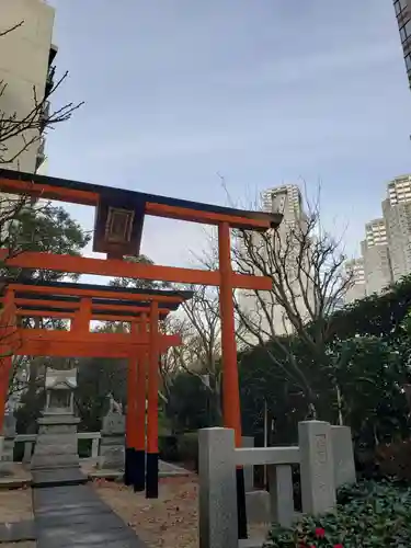 銀世界稲荷神社の鳥居