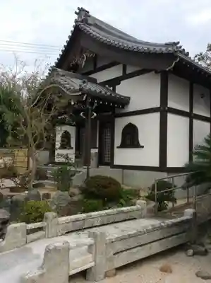 海徳寺の本殿・本堂