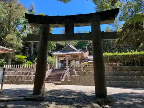 高祖神社の鳥居