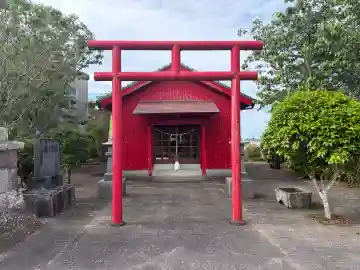 間水神社の{uncategorized: "未分類", other: "その他", undefined: "問題あり", building: "その他建物", grave: "お墓", sacred_gate: "鳥居", guardian: "狛犬", statue: "像", buddha: "仏像", history: "歴史", nature: "自然", garden: "庭園", animal: "動物", pagoda: "塔", temizu: "手水舎", mountain_gate: "山門・神門", sanctuary: "本殿・本堂", subordinate: "末社・摂社", art: "芸術", scenery: "景色", jizo: "地蔵", ema: "絵馬", goshuin: "御朱印", omikuji: "おみくじ", items: "授与品その他", amulet: "お守り", goshuincho: "御朱印帳", eats: "食事", festival: "お祭り", votive_dance: "神楽", shichigosan: "七五三参", wedding: "結婚式", experience: "体験その他", initially: "初詣", around: "周辺", anti_infection: "感染症対策"}