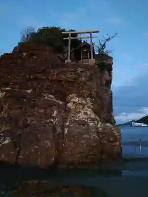 稲佐の浜 弁天島(島根県)