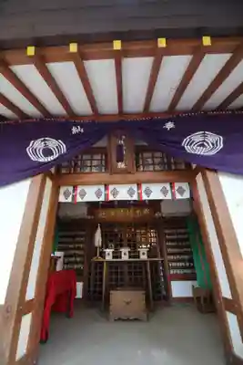 宝登山神社の末社・摂社