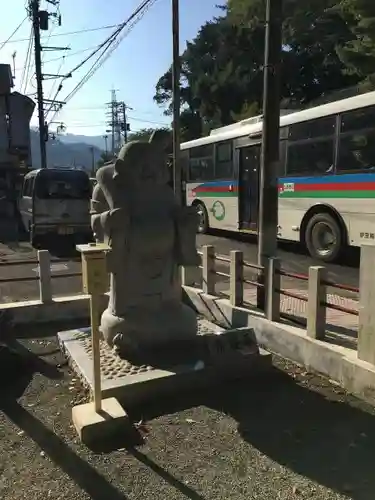 五所神社の像