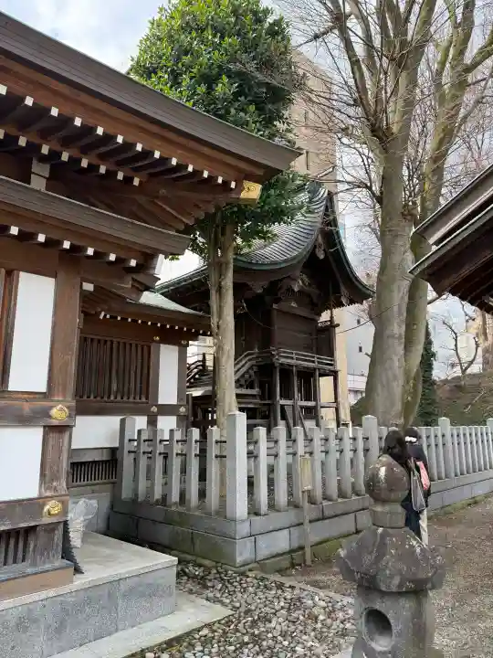 歌懸稲荷神社の{uncategorized: "未分類", other: "その他", undefined: "問題あり", building: "その他建物", grave: "お墓", sacred_gate: "鳥居", guardian: "狛犬", statue: "像", buddha: "仏像", history: "歴史", nature: "自然", garden: "庭園", animal: "動物", pagoda: "塔", temizu: "手水舎", mountain_gate: "山門・神門", sanctuary: "本殿・本堂", subordinate: "末社・摂社", art: "芸術", scenery: "景色", jizo: "地蔵", ema: "絵馬", goshuin: "御朱印", omikuji: "おみくじ", items: "授与品その他", amulet: "お守り", goshuincho: "御朱印帳", eats: "食事", festival: "お祭り", votive_dance: "神楽", shichigosan: "七五三参", wedding: "結婚式", experience: "体験その他", initially: "初詣", around: "周辺", anti_infection: "感染症対策"}