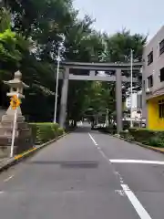 渋谷氷川神社の鳥居