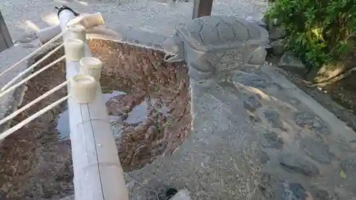 浅殿神社の手水舎