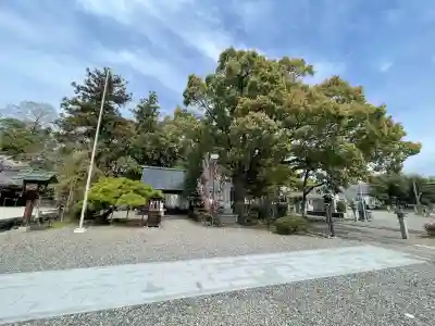 滋賀県護国神社の{uncategorized: "未分類", other: "その他", undefined: "問題あり", building: "その他建物", grave: "お墓", sacred_gate: "鳥居", guardian: "狛犬", statue: "像", buddha: "仏像", history: "歴史", nature: "自然", garden: "庭園", animal: "動物", pagoda: "塔", temizu: "手水舎", mountain_gate: "山門・神門", sanctuary: "本殿・本堂", subordinate: "末社・摂社", art: "芸術", scenery: "景色", jizo: "地蔵", ema: "絵馬", goshuin: "御朱印", omikuji: "おみくじ", items: "授与品その他", amulet: "お守り", goshuincho: "御朱印帳", eats: "食事", festival: "お祭り", votive_dance: "神楽", shichigosan: "七五三参", wedding: "結婚式", experience: "体験その他", initially: "初詣", around: "周辺", anti_infection: "感染症対策"}