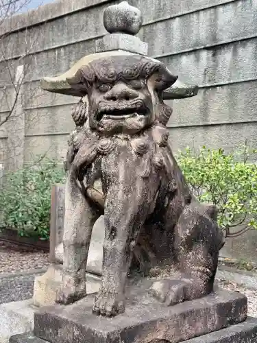 安井金比羅宮の{uncategorized: "未分類", other: "その他", undefined: "問題あり", building: "その他建物", grave: "お墓", sacred_gate: "鳥居", guardian: "狛犬", statue: "像", buddha: "仏像", history: "歴史", nature: "自然", garden: "庭園", animal: "動物", pagoda: "塔", temizu: "手水舎", mountain_gate: "山門・神門", sanctuary: "本殿・本堂", subordinate: "末社・摂社", art: "芸術", scenery: "景色", jizo: "地蔵", ema: "絵馬", goshuin: "御朱印", omikuji: "おみくじ", items: "授与品その他", amulet: "お守り", goshuincho: "御朱印帳", eats: "食事", festival: "お祭り", votive_dance: "神楽", shichigosan: "七五三参", wedding: "結婚式", experience: "体験その他", initially: "初詣", around: "周辺", anti_infection: "感染症対策"}