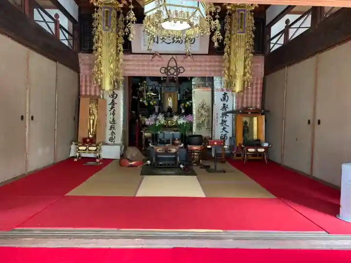 寿薬寺の本殿・本堂