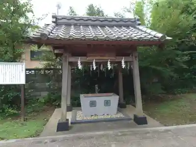 長井神社の手水舎
