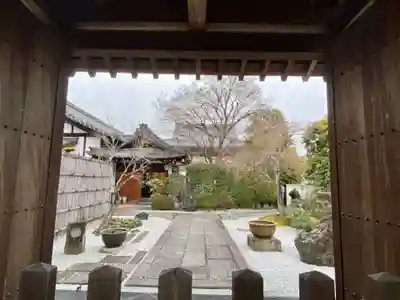 長興院の山門・神門