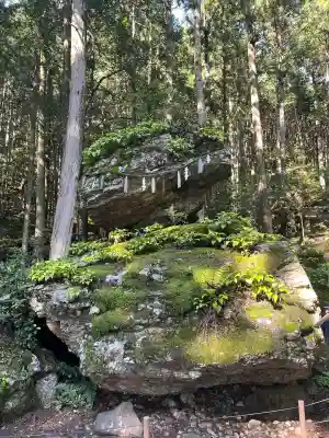戸隠神社の{uncategorized: "未分類", other: "その他", undefined: "問題あり", building: "その他建物", grave: "お墓", sacred_gate: "鳥居", guardian: "狛犬", statue: "像", buddha: "仏像", history: "歴史", nature: "自然", garden: "庭園", animal: "動物", pagoda: "塔", temizu: "手水舎", mountain_gate: "山門・神門", sanctuary: "本殿・本堂", subordinate: "末社・摂社", art: "芸術", scenery: "景色", jizo: "地蔵", ema: "絵馬", goshuin: "御朱印", omikuji: "おみくじ", items: "授与品その他", amulet: "お守り", goshuincho: "御朱印帳", eats: "食事", festival: "お祭り", votive_dance: "神楽", shichigosan: "七五三参", wedding: "結婚式", experience: "体験その他", initially: "初詣", around: "周辺", anti_infection: "感染症対策"}