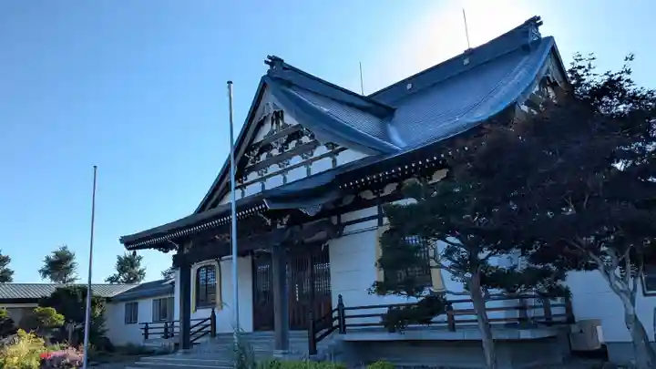 実勝寺の本殿・本堂