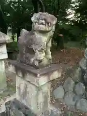 春日寺神明社の狛犬