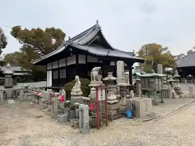 南光坊の{uncategorized: "未分類", other: "その他", undefined: "問題あり", building: "その他建物", grave: "お墓", sacred_gate: "鳥居", guardian: "狛犬", statue: "像", buddha: "仏像", history: "歴史", nature: "自然", garden: "庭園", animal: "動物", pagoda: "塔", temizu: "手水舎", mountain_gate: "山門・神門", sanctuary: "本殿・本堂", subordinate: "末社・摂社", art: "芸術", scenery: "景色", jizo: "地蔵", ema: "絵馬", goshuin: "御朱印", omikuji: "おみくじ", items: "授与品その他", amulet: "お守り", goshuincho: "御朱印帳", eats: "食事", festival: "お祭り", votive_dance: "神楽", shichigosan: "七五三参", wedding: "結婚式", experience: "体験その他", initially: "初詣", around: "周辺", anti_infection: "感染症対策"}