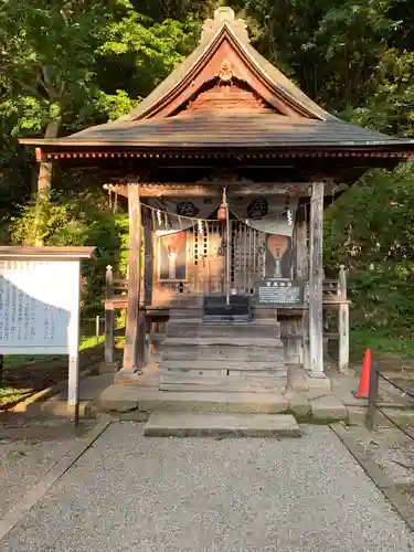 厳島神社の本殿