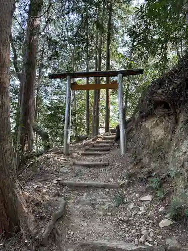 秩父御嶽神社の鳥居