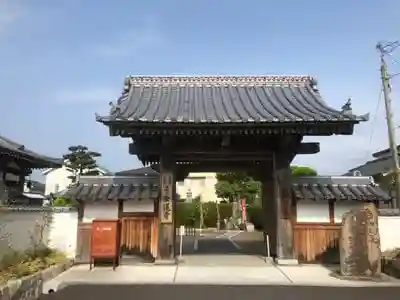 金蓮寺の山門