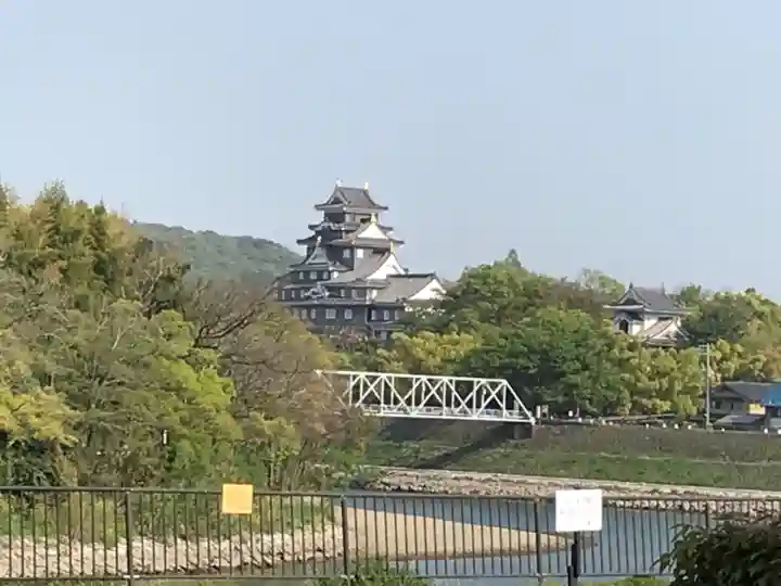 岡山神社の周辺
