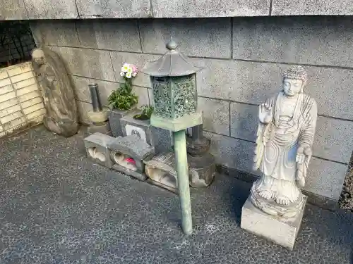 十方寺の{uncategorized: "未分類", other: "その他", undefined: "問題あり", building: "その他建物", grave: "お墓", sacred_gate: "鳥居", guardian: "狛犬", statue: "像", buddha: "仏像", history: "歴史", nature: "自然", garden: "庭園", animal: "動物", pagoda: "塔", temizu: "手水舎", mountain_gate: "山門・神門", sanctuary: "本殿・本堂", subordinate: "末社・摂社", art: "芸術", scenery: "景色", jizo: "地蔵", ema: "絵馬", goshuin: "御朱印", omikuji: "おみくじ", items: "授与品その他", amulet: "お守り", goshuincho: "御朱印帳", eats: "食事", festival: "お祭り", votive_dance: "神楽", shichigosan: "七五三参", wedding: "結婚式", experience: "体験その他", initially: "初詣", around: "周辺", anti_infection: "感染症対策"}