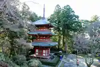 目の霊山 油山寺の塔