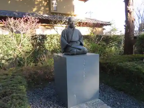 松陰神社の像