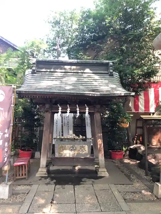 田無神社の手水舎