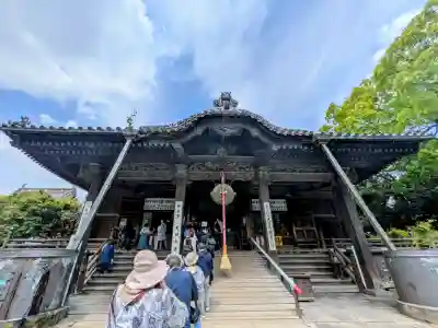 鑁阿寺の{uncategorized: "未分類", other: "その他", undefined: "問題あり", building: "その他建物", grave: "お墓", sacred_gate: "鳥居", guardian: "狛犬", statue: "像", buddha: "仏像", history: "歴史", nature: "自然", garden: "庭園", animal: "動物", pagoda: "塔", temizu: "手水舎", mountain_gate: "山門・神門", sanctuary: "本殿・本堂", subordinate: "末社・摂社", art: "芸術", scenery: "景色", jizo: "地蔵", ema: "絵馬", goshuin: "御朱印", omikuji: "おみくじ", items: "授与品その他", amulet: "お守り", goshuincho: "御朱印帳", eats: "食事", festival: "お祭り", votive_dance: "神楽", shichigosan: "七五三参", wedding: "結婚式", experience: "体験その他", initially: "初詣", around: "周辺", anti_infection: "感染症対策"}