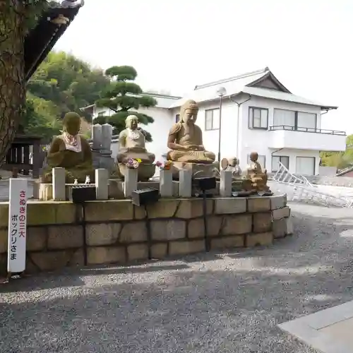 郷照寺の仏像