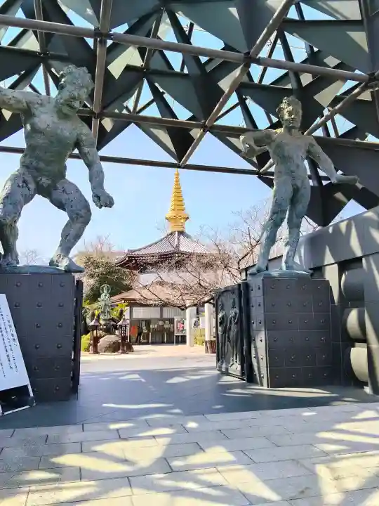 一心寺の{uncategorized: "未分類", other: "その他", undefined: "問題あり", building: "その他建物", grave: "お墓", sacred_gate: "鳥居", guardian: "狛犬", statue: "像", buddha: "仏像", history: "歴史", nature: "自然", garden: "庭園", animal: "動物", pagoda: "塔", temizu: "手水舎", mountain_gate: "山門・神門", sanctuary: "本殿・本堂", subordinate: "末社・摂社", art: "芸術", scenery: "景色", jizo: "地蔵", ema: "絵馬", goshuin: "御朱印", omikuji: "おみくじ", items: "授与品その他", amulet: "お守り", goshuincho: "御朱印帳", eats: "食事", festival: "お祭り", votive_dance: "神楽", shichigosan: "七五三参", wedding: "結婚式", experience: "体験その他", initially: "初詣", around: "周辺", anti_infection: "感染症対策"}