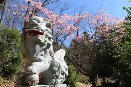 大六天麻王神社の狛犬