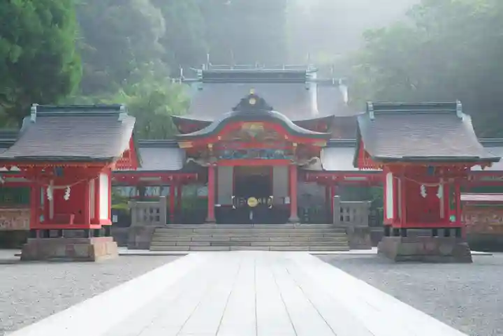 霧島神宮の本殿・本堂