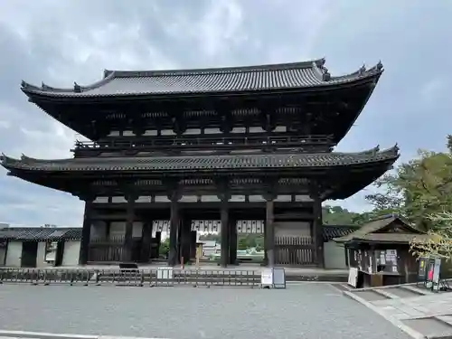 仁和寺の山門・神門