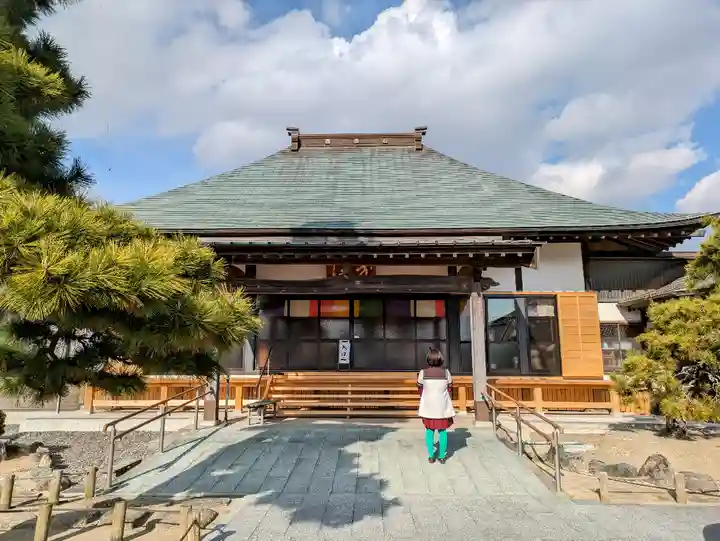 富春院の本殿・本堂