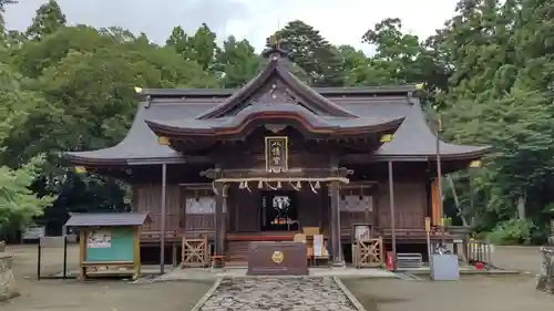 水戸八幡宮の本殿・本堂
