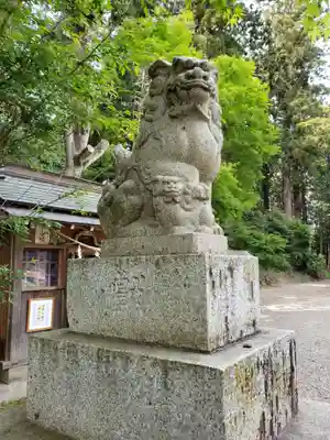 鶴峯八幡宮の狛犬