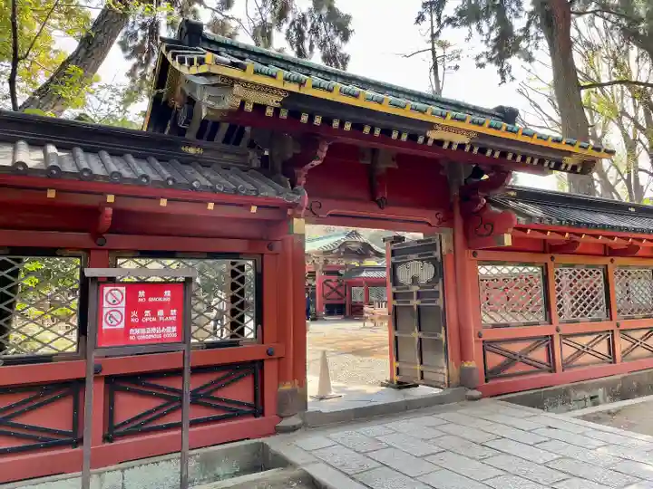 根津神社の山門・神門
