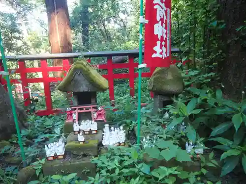 佐助稲荷神社の末社・摂社