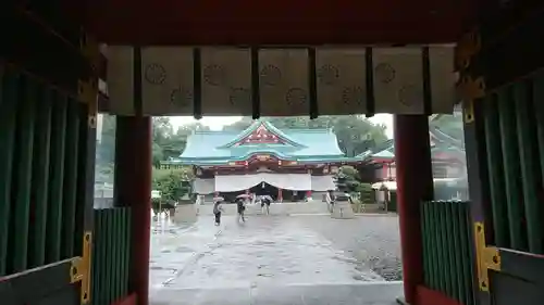 日枝神社の山門