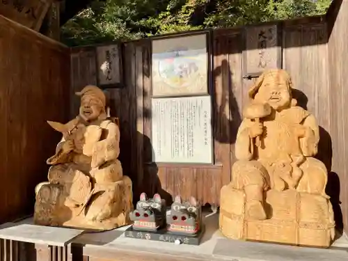 盛岡八幡宮の像