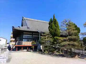 精界寺の本殿・本堂