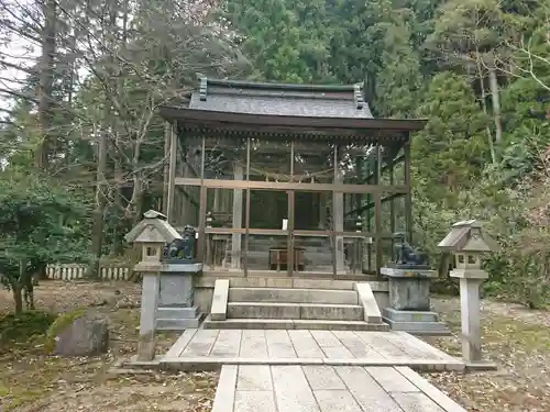 金剱宮の本殿・本堂