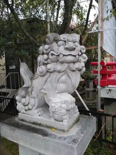 三社神社の狛犬