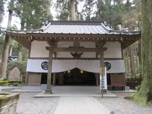 御岩神社の本殿・本堂