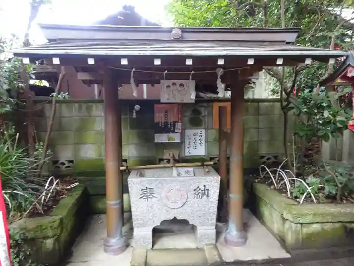 八雲神社(鎌倉・大町)の手水舎