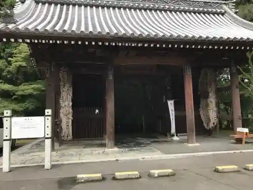 根香寺の山門・神門