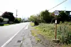 尾白内稲荷神社の周辺