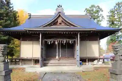 諏訪神社の本殿・本堂