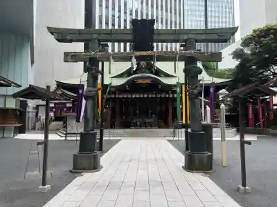 虎ノ門金刀比羅宮の{uncategorized: "未分類", other: "その他", undefined: "問題あり", building: "その他建物", grave: "お墓", sacred_gate: "鳥居", guardian: "狛犬", statue: "像", buddha: "仏像", history: "歴史", nature: "自然", garden: "庭園", animal: "動物", pagoda: "塔", temizu: "手水舎", mountain_gate: "山門・神門", sanctuary: "本殿・本堂", subordinate: "末社・摂社", art: "芸術", scenery: "景色", jizo: "地蔵", ema: "絵馬", goshuin: "御朱印", omikuji: "おみくじ", items: "授与品その他", amulet: "お守り", goshuincho: "御朱印帳", eats: "食事", festival: "お祭り", votive_dance: "神楽", shichigosan: "七五三参", wedding: "結婚式", experience: "体験その他", initially: "初詣", around: "周辺", anti_infection: "感染症対策"}